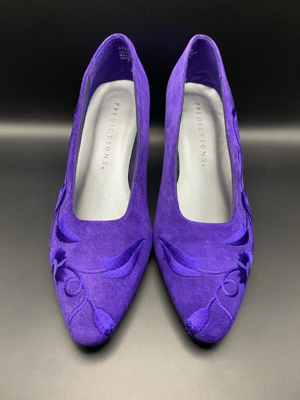 Vintage Predictions Purple Suede and Purple Embroidery Pumps - Picture 2 of 10